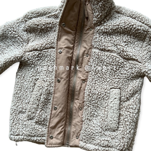 ABERCROMBIE & FITCH Cinched Cocoon Sherpa Fleece Faux Fur Jacket Beige XXS XS - Picture 5 of 13